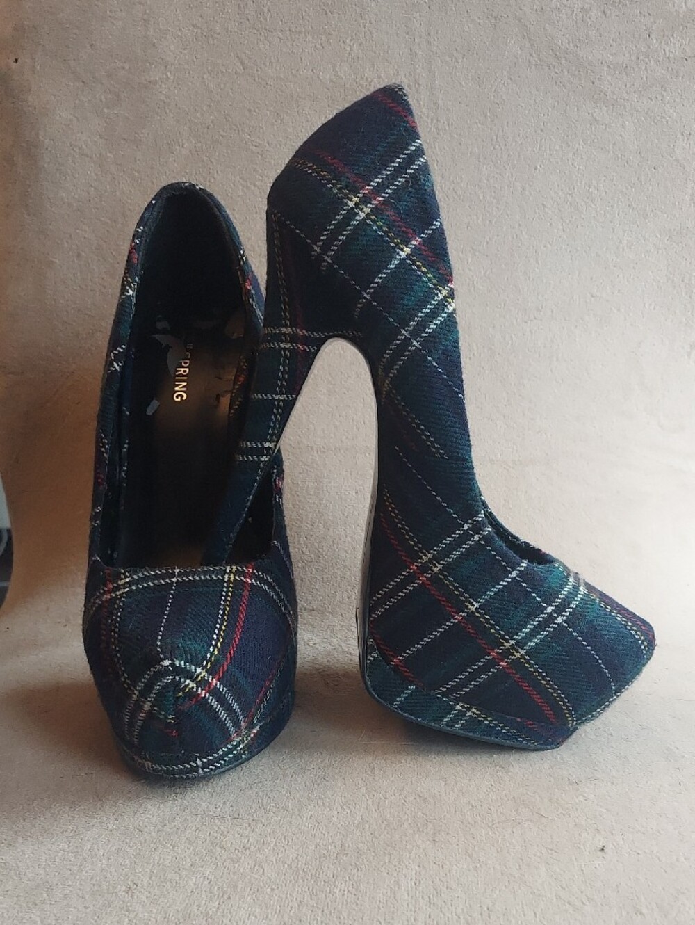 Call It Spring Aldenore Navy Plaid Platform Heels, Size 7.